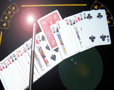 Zauberer spielkarten Kartentricks